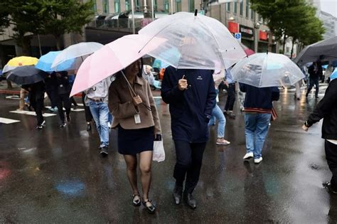 下雨停課|北北基強降大豪雨 雙北教育局授權各校緊急應變 決定。